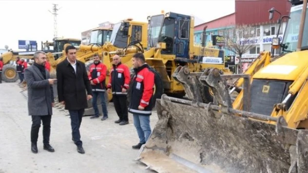 Edremit Belediyesi ekipleri karla mücadeleye hazır