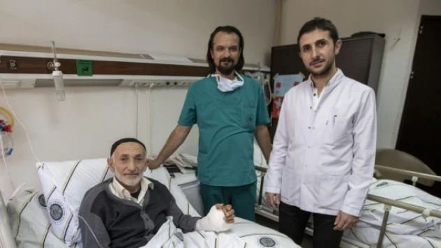 Kopan el yerine 7 saatte dikildi
