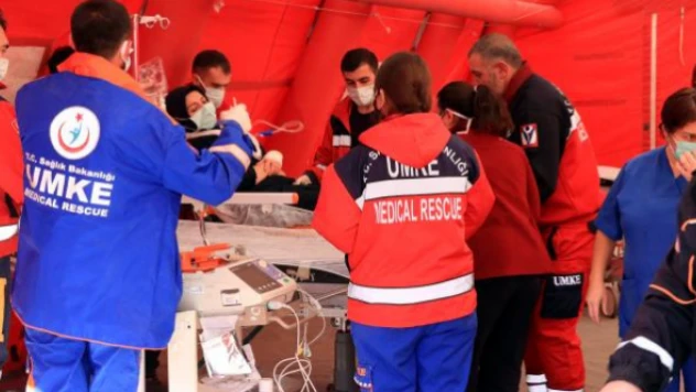 Kars'ta nefes nefese trafik kazası tatbikatı