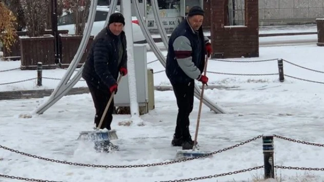 Sarıkamış beyaza büründü