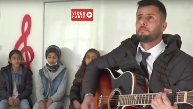 Şırnaklı okul müdüründen yürekleri ısıtan dinleti