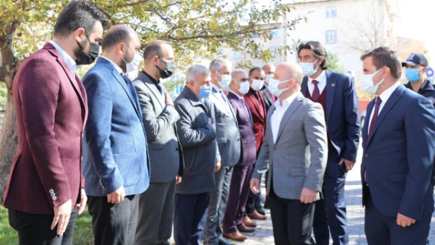 Vali Varol yeni kaymakamı makamında ziyaret etti