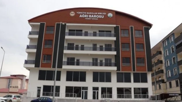 Ağrı Barosu yeni hizmet binasına taşındı