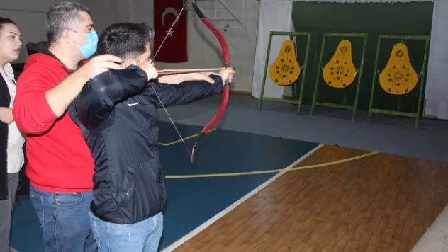'Geleneksel Türk Okçuluğu' eğitimleri Erzincan'da devam ediyor