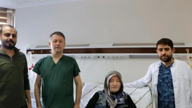 'Beze' sandığı şişlik 25 santimetre tümör çıktı