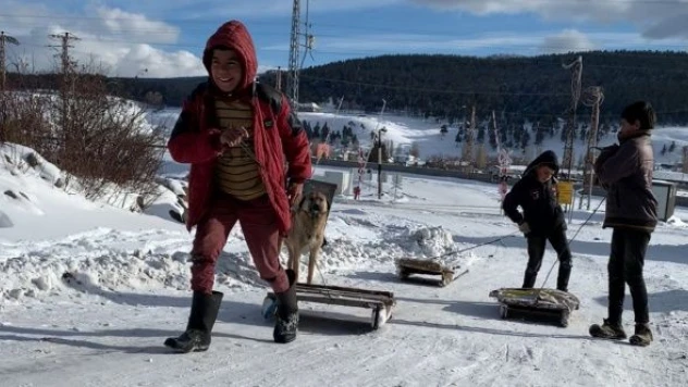 Kars'ta karın keyfini çocuklar çıkardı