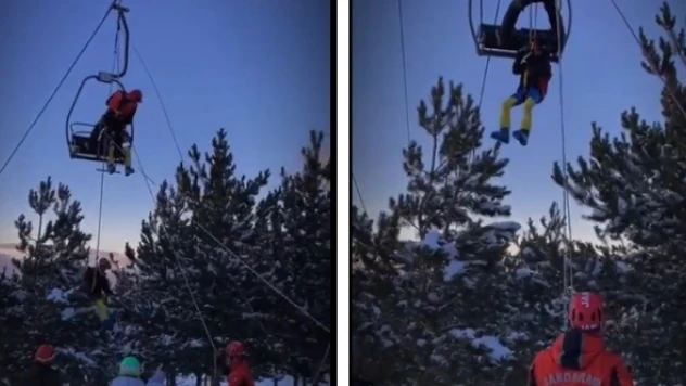 Telesiyejlerde mahsur kalan 17 kişi JAK tarafından böyle kurtarıldı