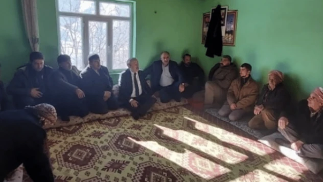 Başkan Arvas husumetli aileleri barıştırdı