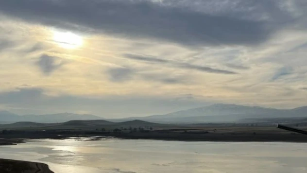 Elazığ Cip Baraj Gölü buz tuttu!