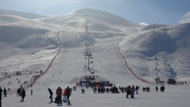 Hesarek Kayak Merkezi hafta sonu doldu taştı!