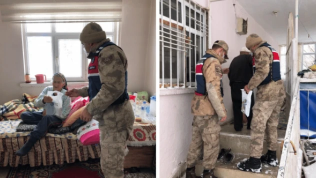 Kanser hastasının yardımına jandarma yetişti