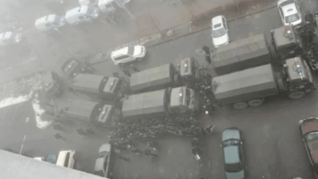 Kazakistan'da göstericilere uyarı yapılmadan ateş açılması emri verildi