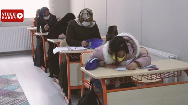 Okuma yazma öğrenmek hayatlarını kolaylaştırdı