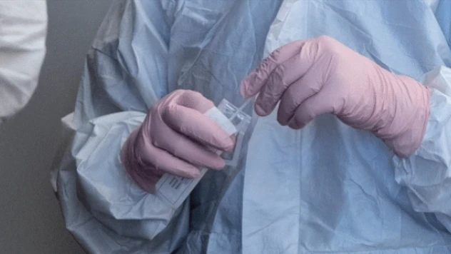 Omikron'a yakalanan yaşlı ve aşısızlar aman dikkat!