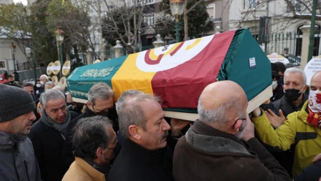 Selahattin Beyazıt son yolculuğuna uğurlandı!