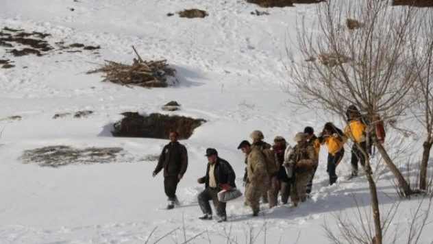 Tunceli'de hasta kadının yardımına askeri helikopter yetişti