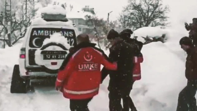 UMKE 65 yaşındaki hastanın yardımına koştu