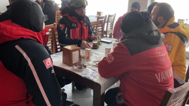 Van'da mahsur kalan 23 öğrenci böyle kurtarıldı