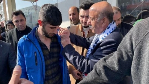 Erzurum'da İYİ Parti büyüyor: AK Parti ve MHP üyeleri de geçti