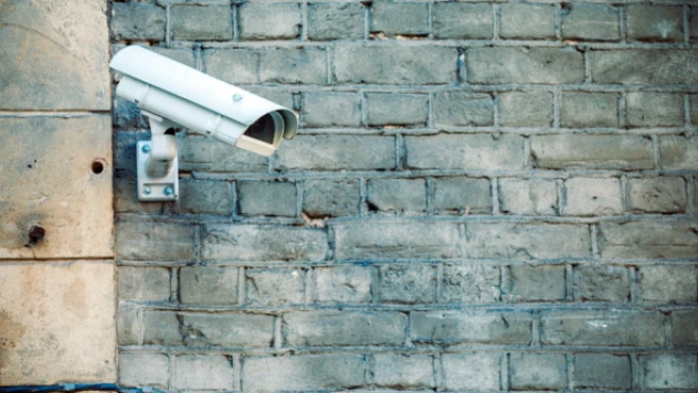 Erzurum'da karısıyla tartıştı öfkesini güvenlik kameralarından çıkardı