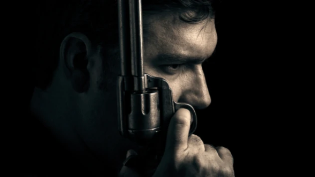 Kovid-19 yardım parası ile kiralık katil tuttu!