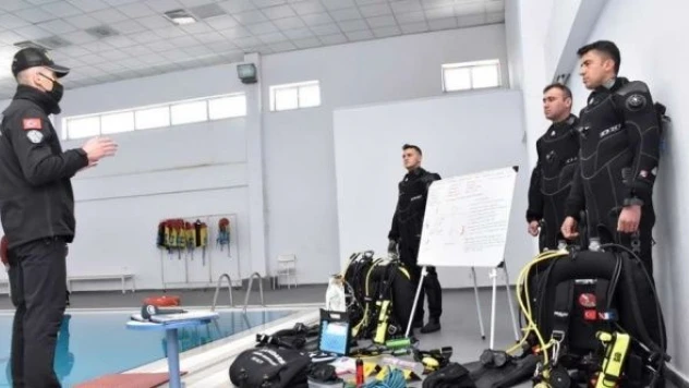 'Su altı komandoları' yılın 200 günü dalış yapıyor