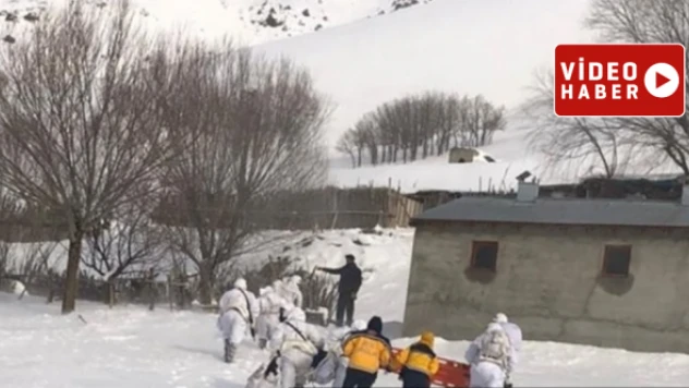 Tunceli'de askeri helikopter yaralı vatandaş için havalandı