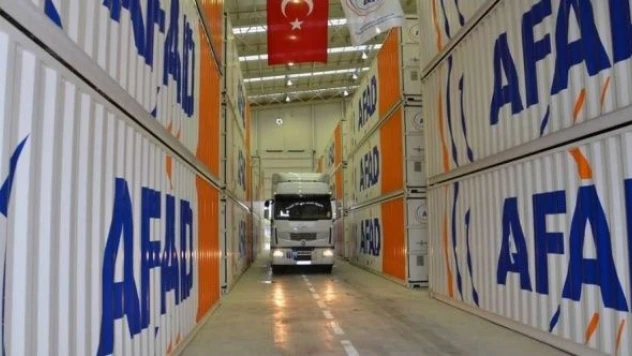 Türkiye Ukrayna'ya 5 TIR insani yardım gönderiyor!