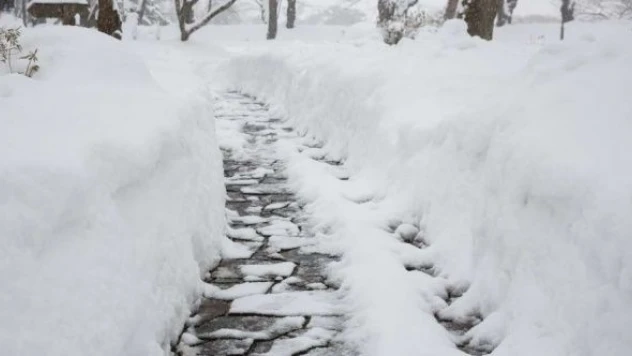 4 ilde 172 yerleşimin yolu kardan kapandı !