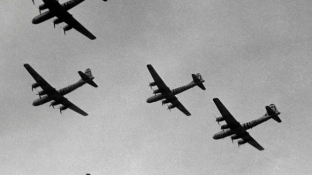 ABD, Ukrayna'ya savaş uçağı gönderecek!