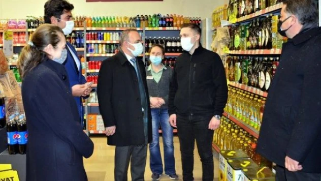 Ardahan Valisi Hüseyin Öner, stokçuluk ve fahiş fiyat denetimleri gerçekleştirdi