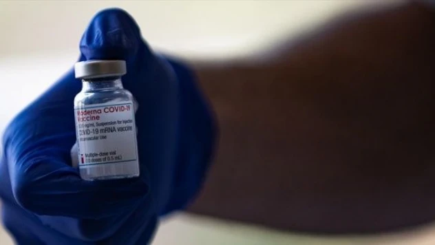 Moderna 4'üncü doz için onay istedi!