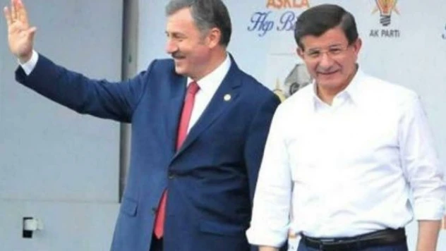 Selçuk Özdağ: &quotBir ayda 26 kadın öldürüldü&quot