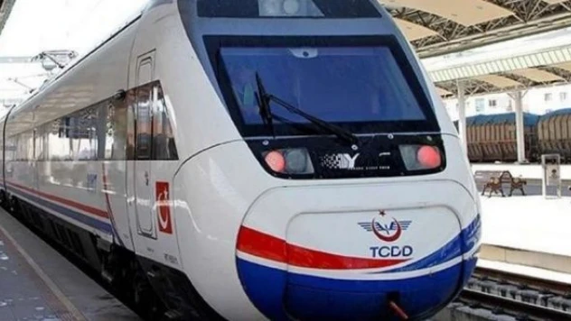 TCDD Taşımacılık yoğun kar yağışı nedeniyle YHT seferlerini artırdı