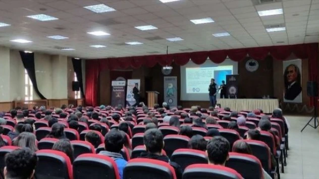 Van Emniyeti öğrencilere 'SİBERAY'ı' tanıttı