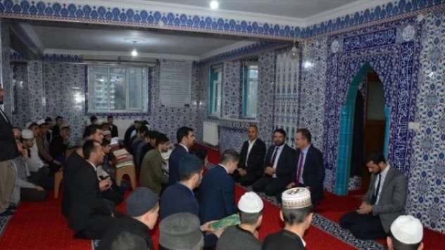 Vali Akbıyık Şemdinli'de incelemelerde bulundu