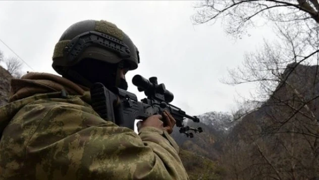 Bir PKK'lı terörist daha teslim oldu!