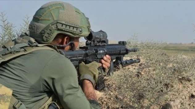 2 PKK'lı terörist  teslim oldu