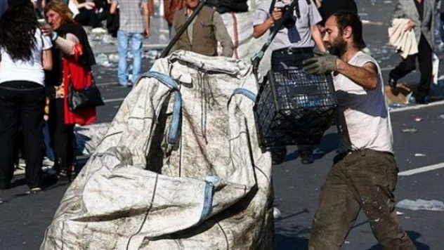 Kağıt toplayıcıları için özel yasa!