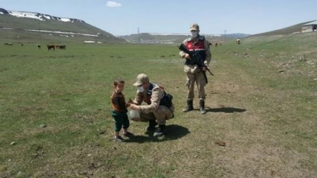 Kars'ta kaybolan 3 yaşındaki bakın nerede bulundu?