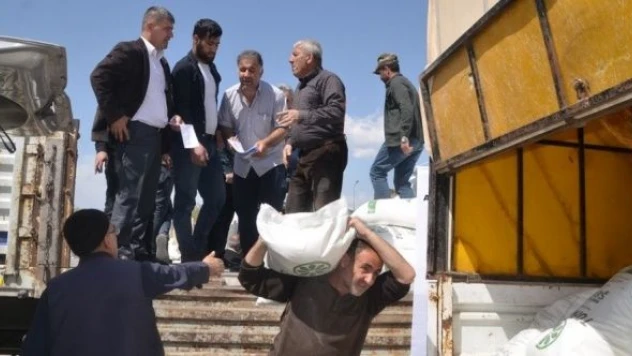 Muş'ta 270 arıcıya 135 ton toz şeker dağıtıldı