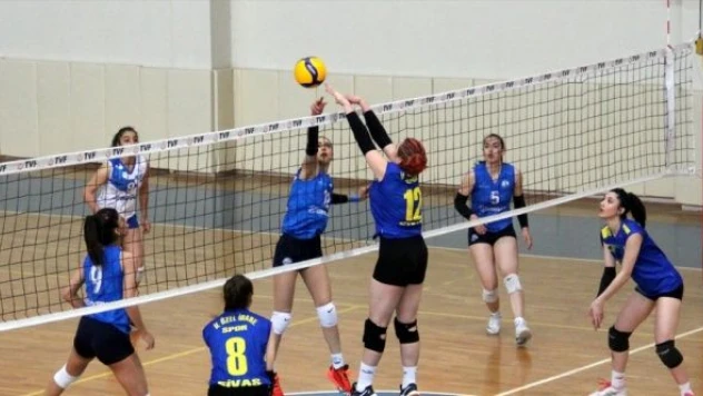 Genç Bayanlar Voleybol Yarı Final Müsabakaları sona erdi