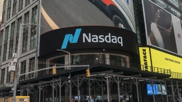 Nasdaq 100 endeksi çakıldı