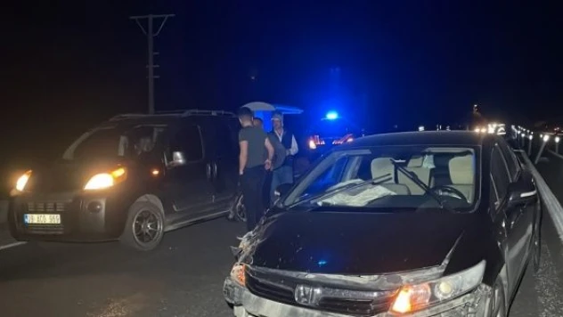 Elazığ'da otomobil ile hafif ticari araç birbirine girdi!