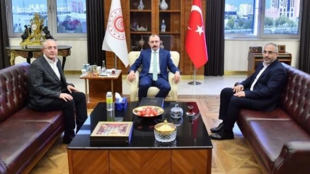 Gürbulak Sınır Kapısı'nda sorunlar çözülecek