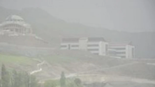 Hakkari'de toz taşınımı etkili oluyor