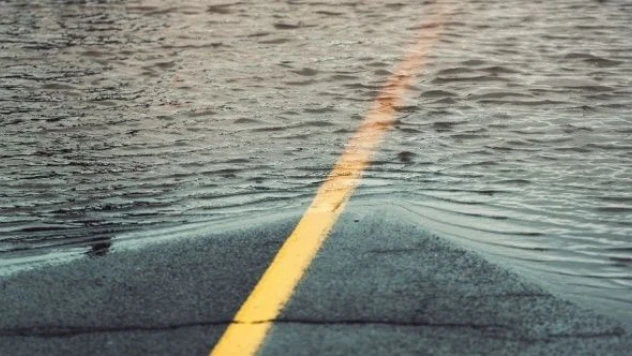 Kars'ta 3 köyü sel bastı!