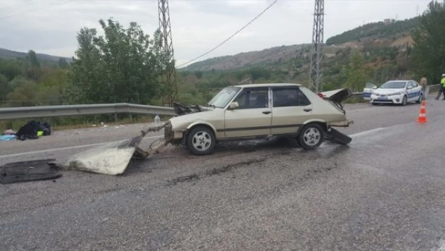 Malatya'da otomobil refüje girdi!