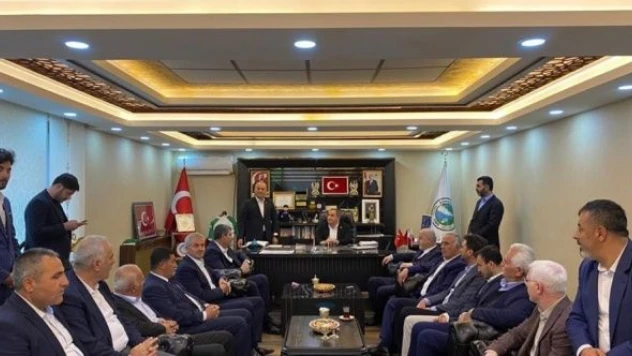 Muş'ta AK Parti, bayramlaşma programı gerçekleştirildi