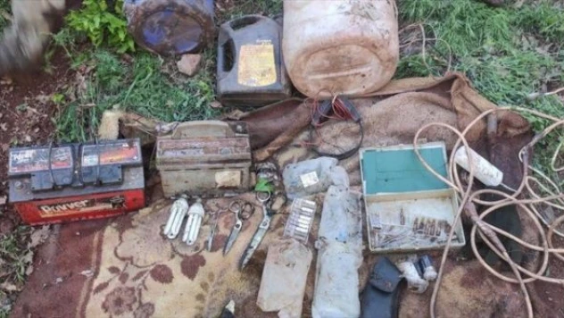 Tunceli'de teröristlerin kullandığı 6 sığınak imha edildi